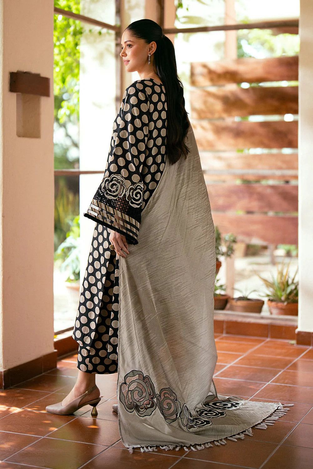 Baroque Most Demanding Edition 3PC Unstitched Khaddar Suit - Digital Print &amp; Heavy Embroidery