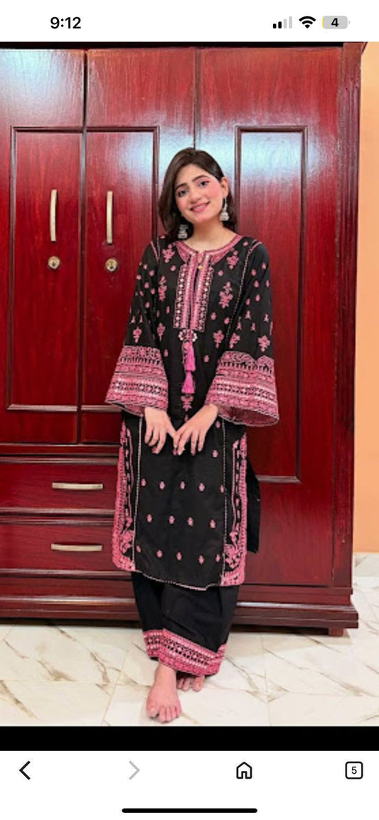 Heavy Embroidered Dhanak 3-Piece Suit