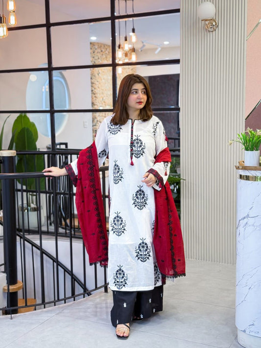 UMZAY 3PC Premium Air-Jet Lawn Suit: Heavy Embroidery