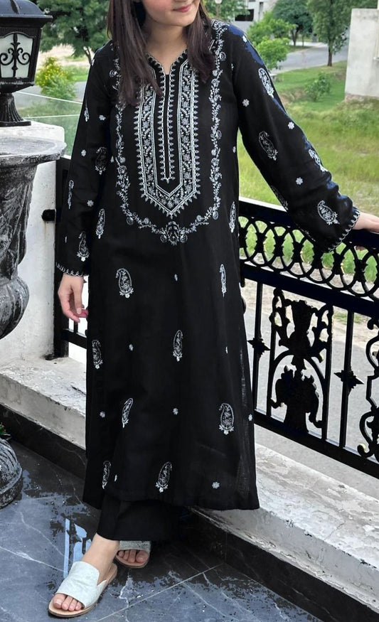 Dhanak 2-Piece Embroidered Suit